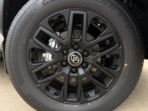 New 2026 Toyota Tundra SR5 RWD image 10