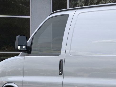 New 2026 Chevrolet Express 3500 Extended w/ Driver Convenience Package RWD image 18