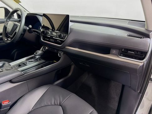 New 2026 Toyota Grand Highlander AWD image 27