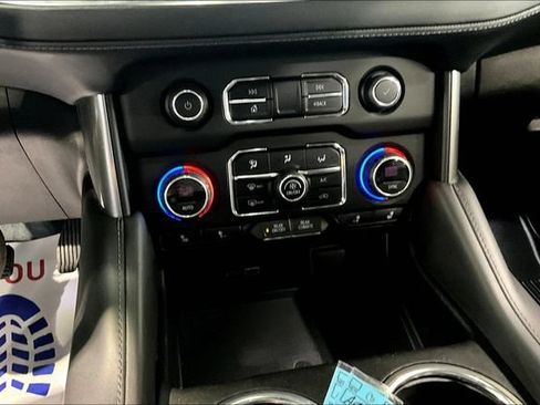 Used 2022 Chevrolet Tahoe LT w/ Luxury Package AWD/4WD image 15