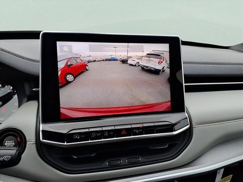 New 2026 Jeep Compass Limited image 14