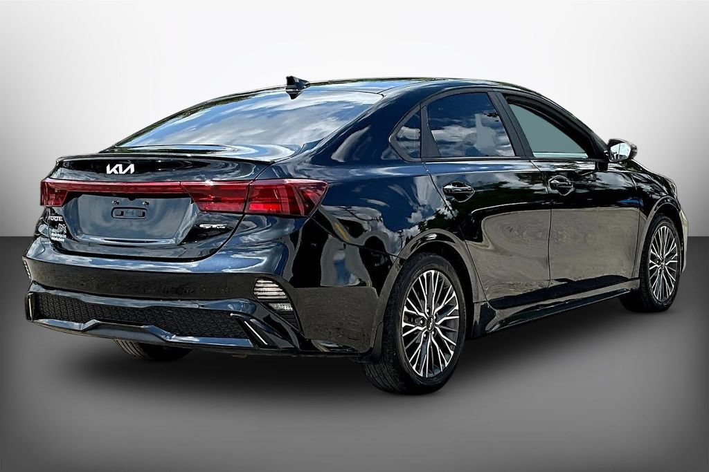 Used 2023 Kia Forte GT-Line w/ GT-Line Premium Package FWD image 6