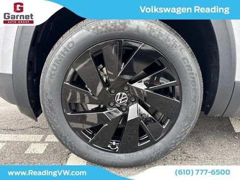 New 2026 Volkswagen Atlas SE image 9