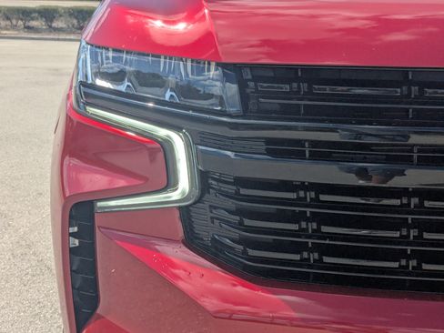 Used 2022 Chevrolet Suburban RST w/ Luxury Package image 10