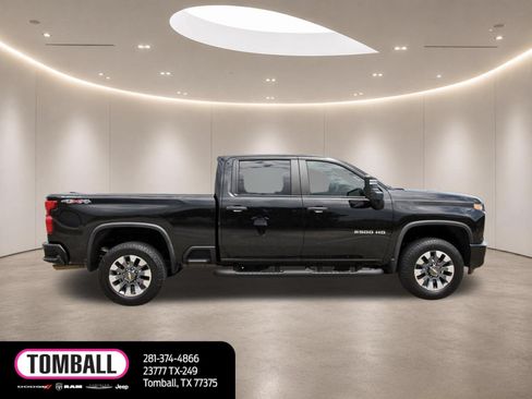 Used 2023 Chevrolet Silverado 2500 Custom w/ Custom Convenience Package AWD/4WD image 8