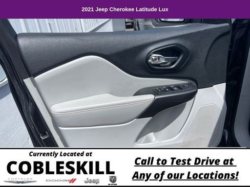 Used 2021 Jeep Cherokee Latitude Lux image 9