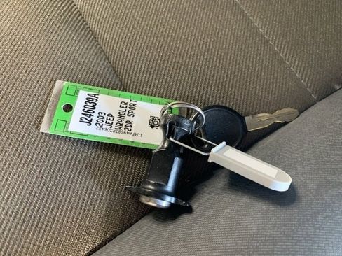 Used 2003 Jeep Wrangler Sport image 33