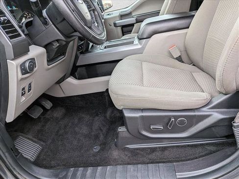 Used 2018 Ford F150 XLT w/ Equipment Group 302A Luxury image 14