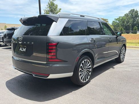 New 2026 Hyundai Palisade Calligraphy FWD image 6