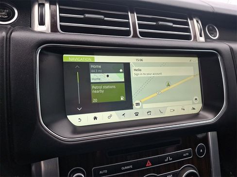 Used 2017 Land Rover Range Rover HSE image 19