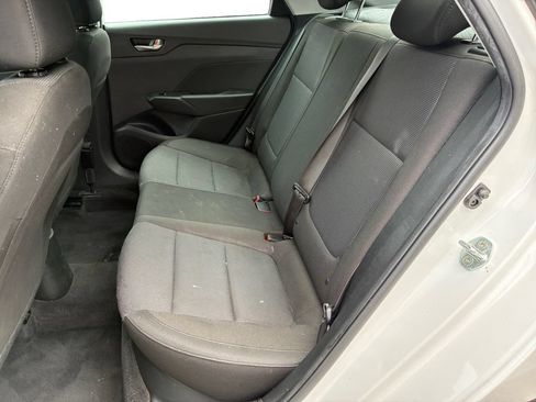 Used 2022 Hyundai Accent SE FWD image 14