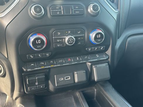 Used 2020 GMC Sierra 1500 AT4 w/ AT4 Premium Package image 28