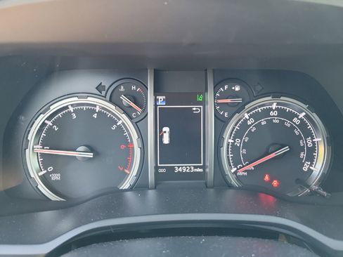 Used 2024 Toyota 4Runner TRD Off-Road image 17