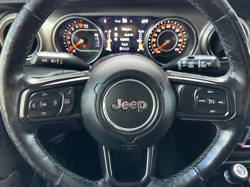 Used 2019 Jeep Wrangler Unlimited Sport S AWD/4WD image 25