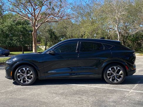 Used 2021 Ford Mustang Mach-E Premium image 6