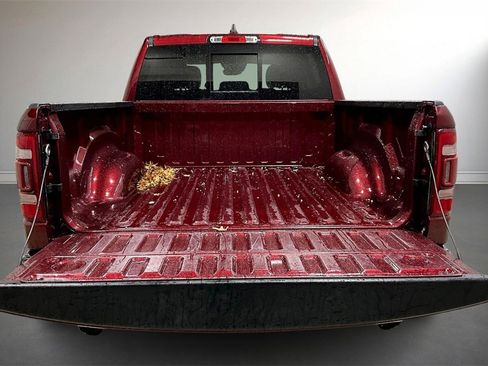 Used 2022 RAM 1500 Laramie image 7