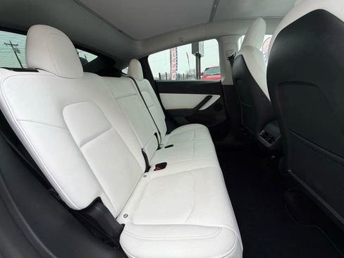 Used 2022 Tesla Model Y Performance image 50