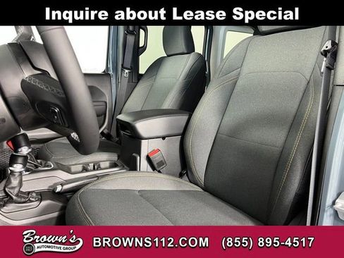 Used 2026 Jeep Wrangler Sport S image 17