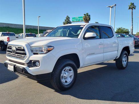 Used 2018 Toyota Tacoma SR5 image 22