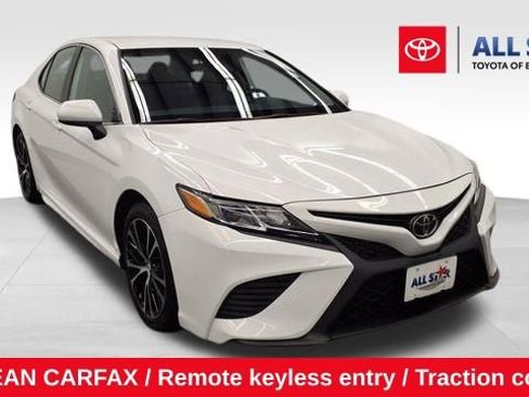 Used 2020 Toyota Camry SE image 1