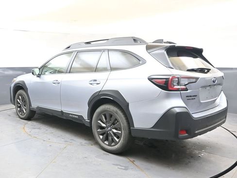 Certified 2025 Subaru Outback Onyx Edition AWD/4WD image 3
