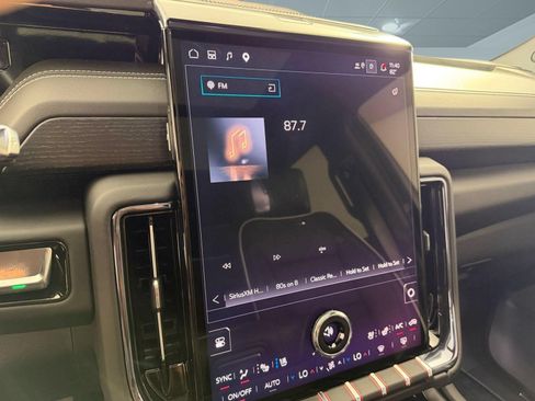 Used 2025 GMC Yukon AT4 Ultimate w/ LPO, Floor Liner Package AWD/4WD image 31