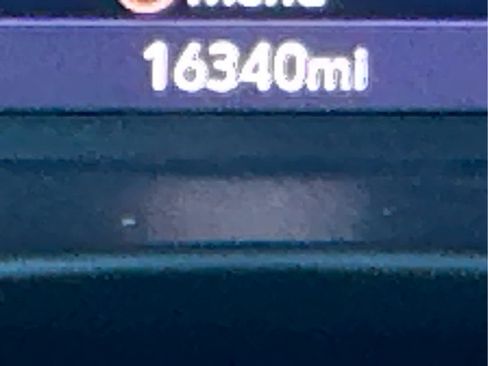 Used 2023 Chevrolet Equinox RS w/ RS Leather Package image 9