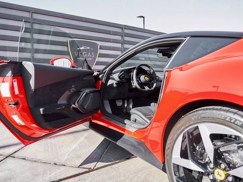 Used 2025 Ferrari 12Cilindri image 41