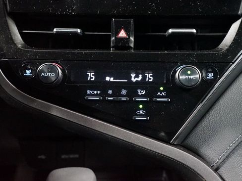 Used 2023 Toyota Camry LE image 19