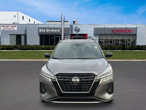 Used 2024 Nissan Kicks SR w/ Interior Electronics Package image 2