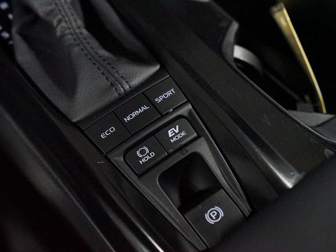 Used 2026 Toyota Camry SE FWD image 23