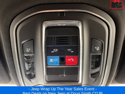 New 2025 Jeep Grand Cherokee Laredo w/ Trailer Tow Package image 20