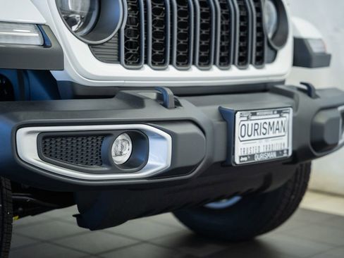 New 2026 Jeep Gladiator Sport AWD/4WD image 13