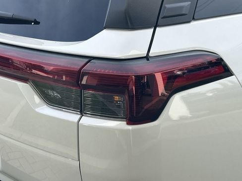 New 2026 Subaru Outback Limited AWD/4WD image 8