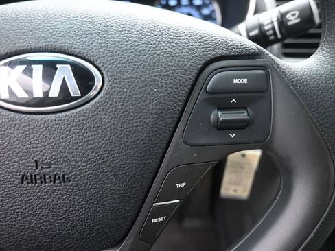 Used 2017 Kia Forte LX FWD image 14