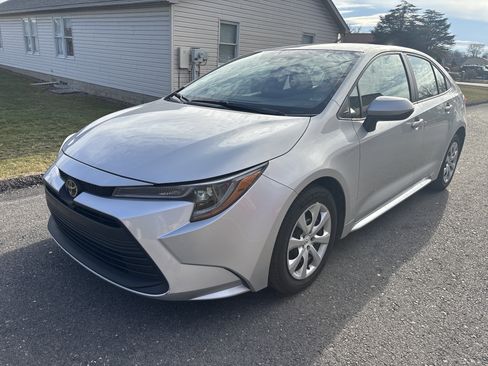 Certified 2024 Toyota Corolla LE image 8