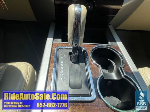 Used 2012 Ford Expedition XLT AWD/4WD image 19
