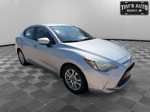 Used 2017 Toyota Yaris iA FWD image 1