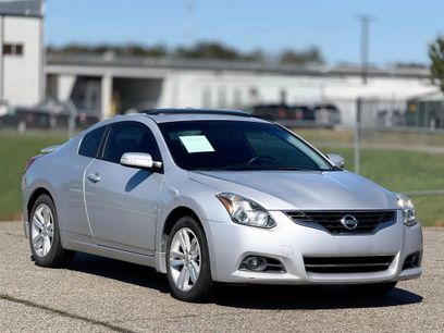 Used 2012 Nissan Altima 2.5 S w/ 2.5S Premium Pkg