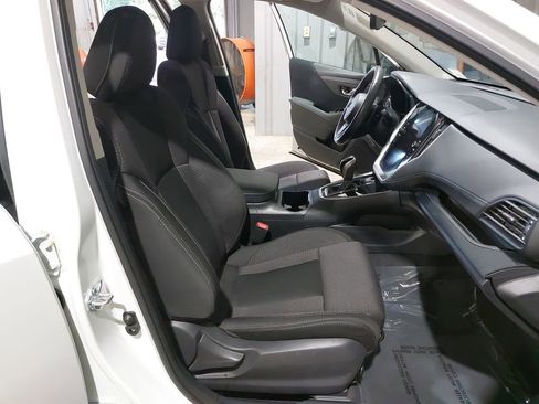 Certified 2025 Subaru Outback Premium w/ Popular Package #1A AWD/4WD image 10