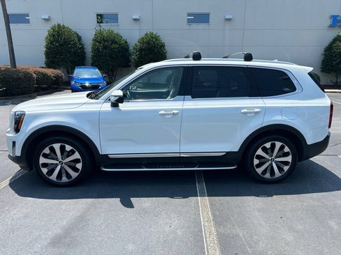 Used 2020 Kia Telluride EX w/ EX Premium Package AWD/4WD image 6
