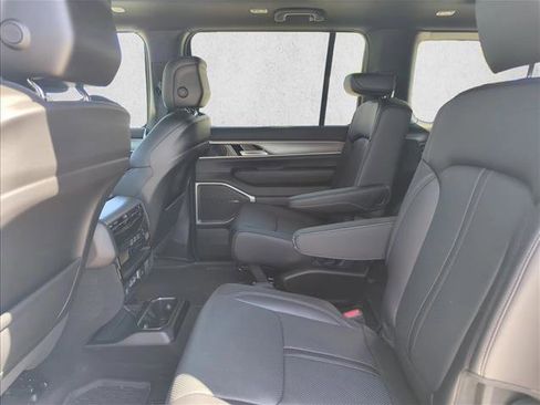 New 2026 Jeep Grand Wagoneer 4WD image 12