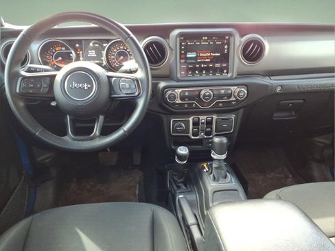 Used 2022 Jeep Wrangler Unlimited Sport AWD/4WD image 8