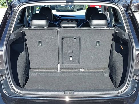 Used 2022 Volkswagen Taos SE image 12