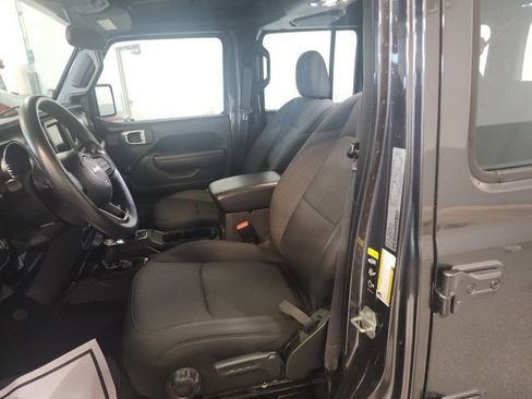 Used 2023 Jeep Wrangler Unlimited Sport image 13