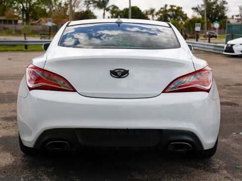 Used 2015 Hyundai Genesis 3.8 image 5
