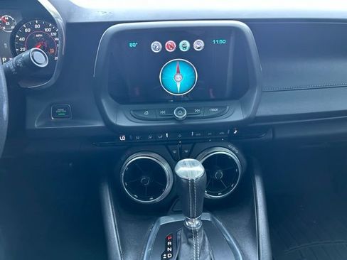 Used 2017 Chevrolet Camaro SS RWD image 15
