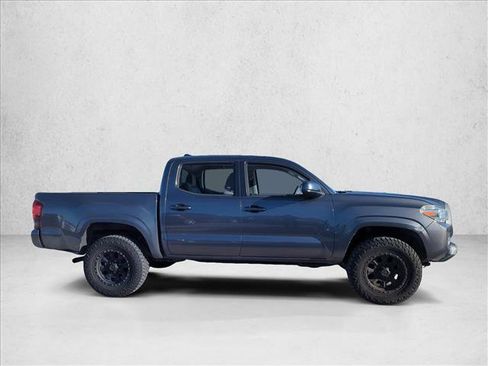 Used 2018 Toyota Tacoma SR w/ SR Convenience Package image 4