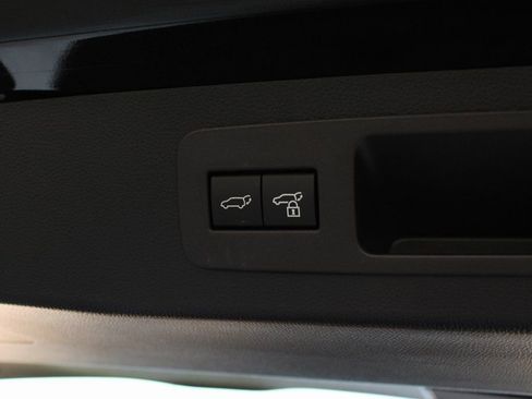 Used 2026 Lexus LX 700h Luxury w/ Accessory Package (Z1) image 33