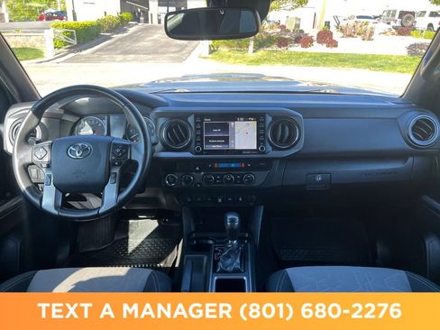 Used 2020 Toyota Tacoma TRD Sport w/ Technology Package AWD/4WD image 12